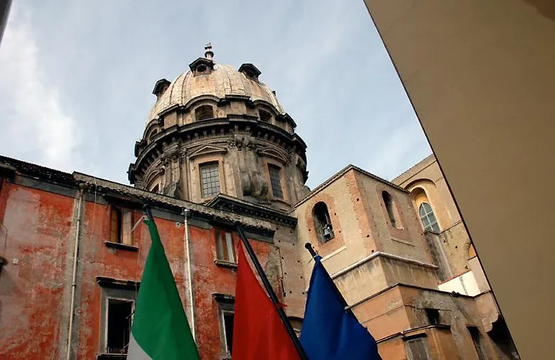 Caravaggio Hotel Неаполь